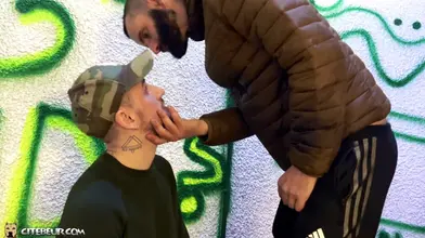 Addict au zob de Kad