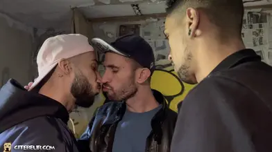 Viens au squat, on est deux