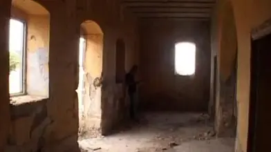 Branleur maghrébins s'astique dans un squat