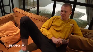 Mathis baisé par son pote rebeu