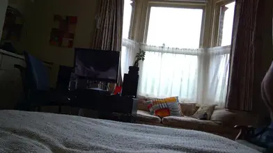 Beau mec arabe hétéro en branle cam