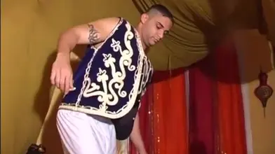 Beau mec Tunisien se branle