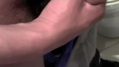 Marocain hétéro a accepté de montrer de se branler avec nous pour 50 euros