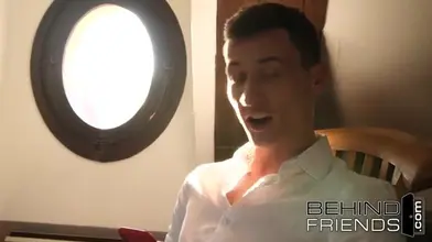 23cm dans le cul d'un petit mec d'origine maghrébine