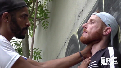 Tahar baise son mec trois fois sur un chantier