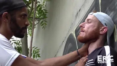 Tahar baise son mec trois fois sur un chantier