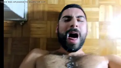 Auto éjac faciale d'un libanais