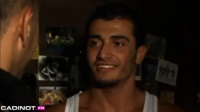 Quand l'italien sexy succombe au charme du jeune marocain bien monté : un plan chaud bouillant !