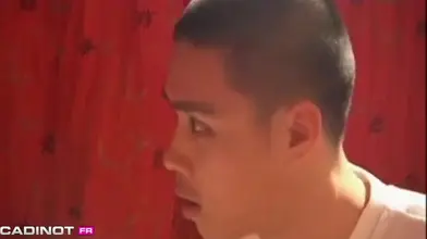 Jeune asiatique se fait baiser par un minet arabe bien monté