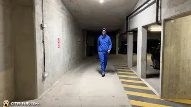 Shelam XXL se fait plaisir sur le parking