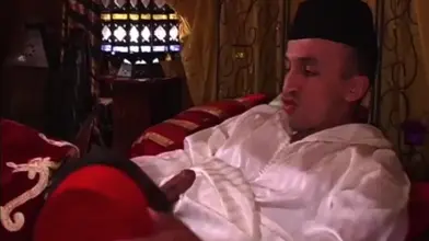 Dépucelé par mon pote