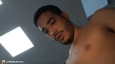 Hassan va au fond avec Alaïdin