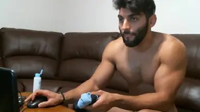 Un beau mec arabe sur une webcam gay