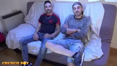 Première fois avec un mec ... et c'est mon meilleur ami