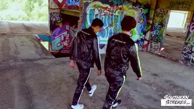 Baiser à risque en public