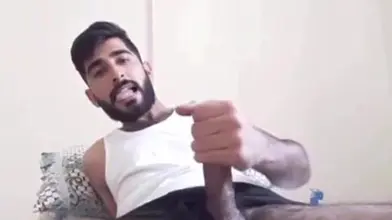 Les mecs du Moyen-Orient cumulent les équipes