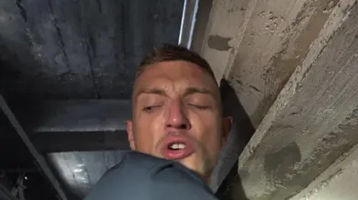 Roman Tik & partenaire — plan cave discret