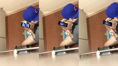 Tunisie : Un homme surpris en train de se branler dans des toilettes publiques