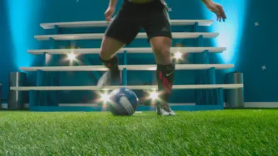 Arad Winwin & Johnny V – Sweaty Arad Winwin needs a good cocksucker