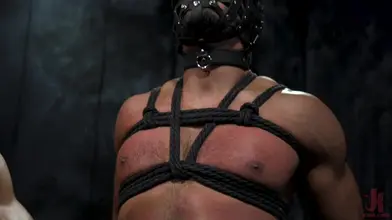 Arad Winwin & Tristan Hunter – Le Daddy Persan Défoncer un Twink