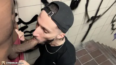 Blacko et sa grosse teub avec un twink beur très chaud