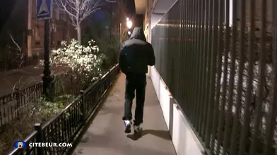 Livraison XXL pour twink latino en demande