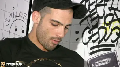 Jawel régale le petit trou de Ludovic