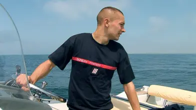 Militaire en chaleur : Malik baise Just-in sur le bateau