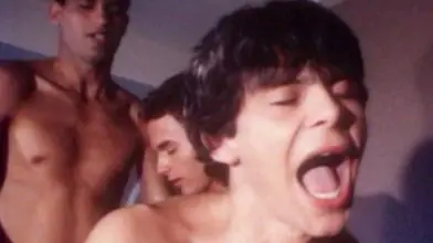 Orgie sauvage avec des studs marocains