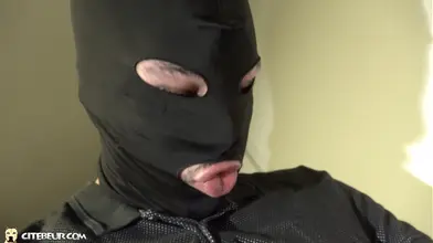 Max Lava prend une barre arabe XXL