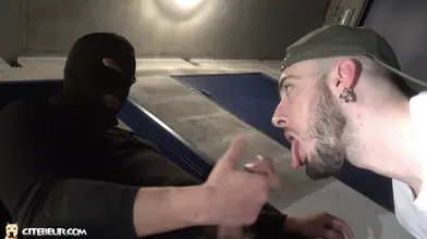 Suce ma grosse rebeu