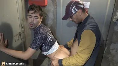 Va-et-vient sur tous tes spots chauds