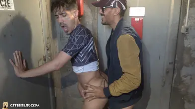 Va-et-vient sur tous tes spots chauds