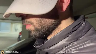 Petit rebeu aux commandes