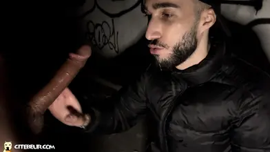 Cocksucker soumis à Rafael