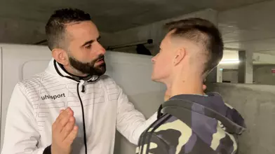 Arabe prend en main le mec français