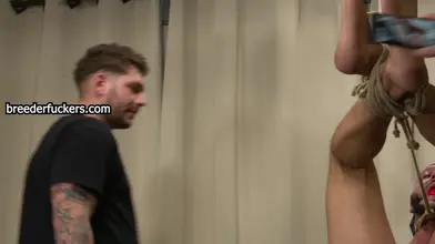 Livreur de pizza arabe : plan cul bien rough mais consentant