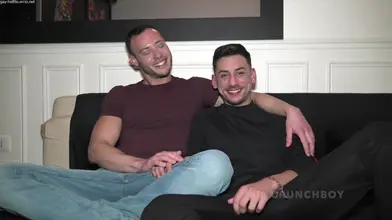 Hugo se fait défoncer par un top arabe