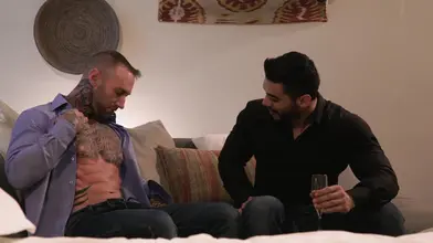 Charlie Cherry baise Amir Pounding