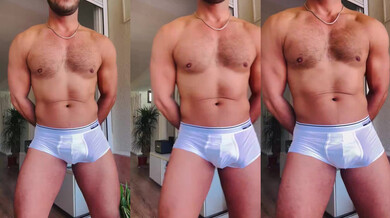 Mon zeb sans peau dans le boxer transparent