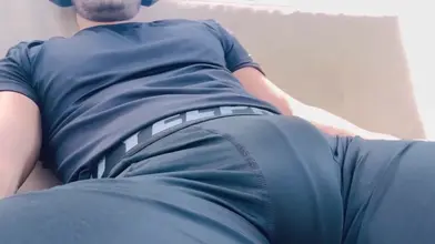 Qui veut ce que j'ai entre les jambes ?