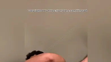 Jouir dans un préservatif 2