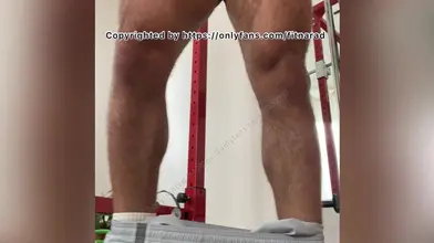 Squat et domination verbale