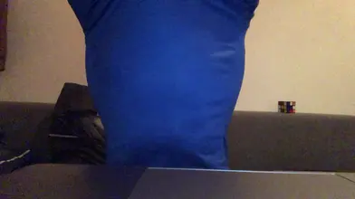 Je me branle après mon entraînement au gym