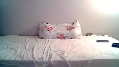 Beau Musclé Turc Poilu Taquine Son Énorme Bite Non-Circoncise