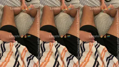 Adoration Saoudienne - Les Mains Adorent la Bite Énorme d'un Étalon Noir