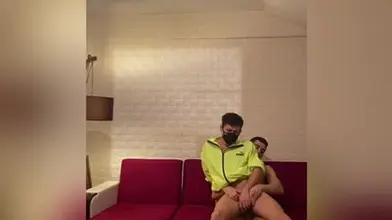 Dom Arabe Musclé Attrape Son Sub Masqué Plié au Lavabo - Tease Nu