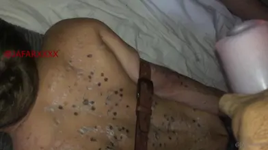 Dom Arabe JafarXXX Torture à la Cire le Sub Attaché Aladd1n en Volant sa Jubba - BDSM