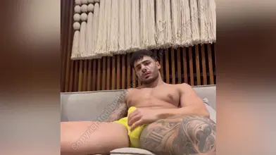 Slip jaune et fleshlight — Mon après-midi en solo