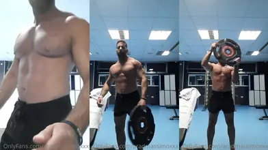 Arad Massimo – Bodybuilder Arabe S'Entraîne Torse Nu au Gym (Teaser)